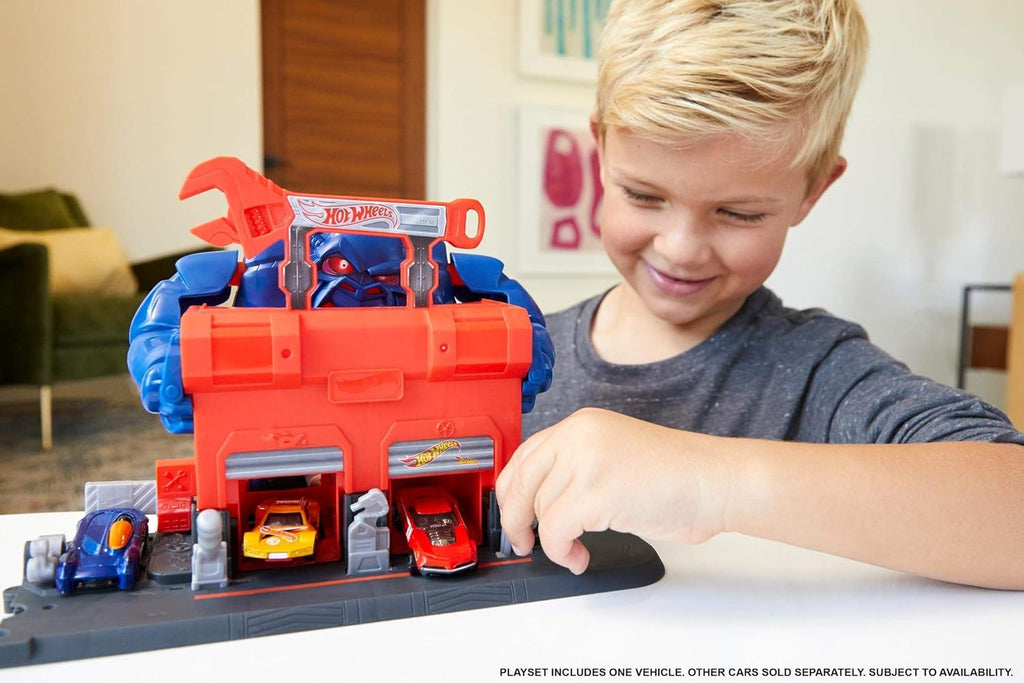 Gorilla Rage Garage Attack Playset S7417