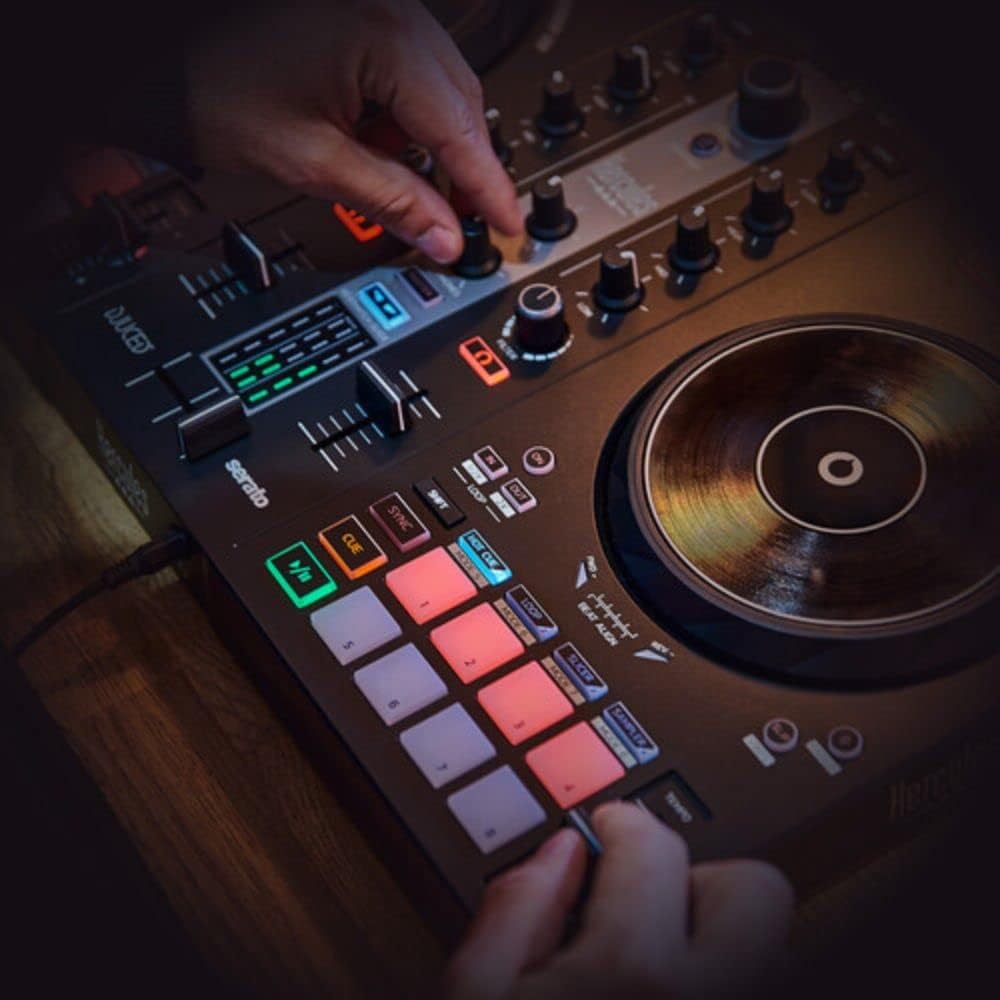 2-Deck USB DJ Controller with Audio Cable X90969