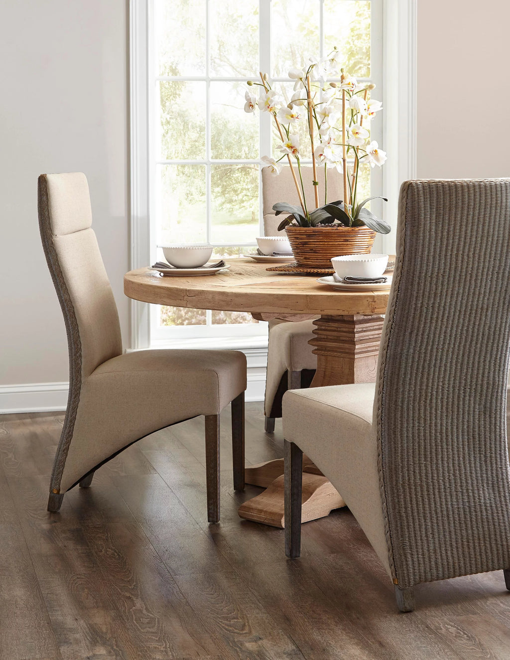 Round Reclaimed Elm Dining Table X41137