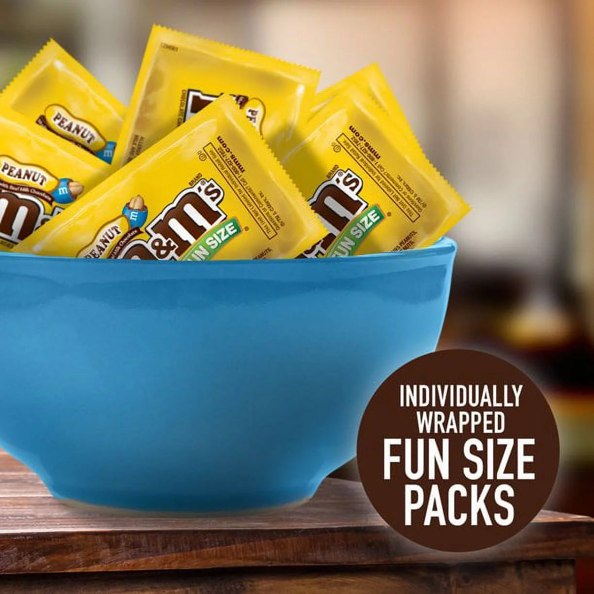 M&M's Peanut Chocolate Candy Fun Size Snacks, 5 LBs Bundle L105623