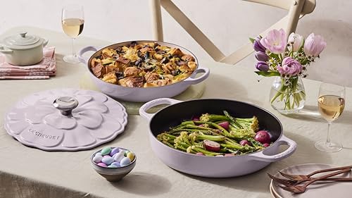 2.25qt White Enameled Cast Iron Braiser Y4761
