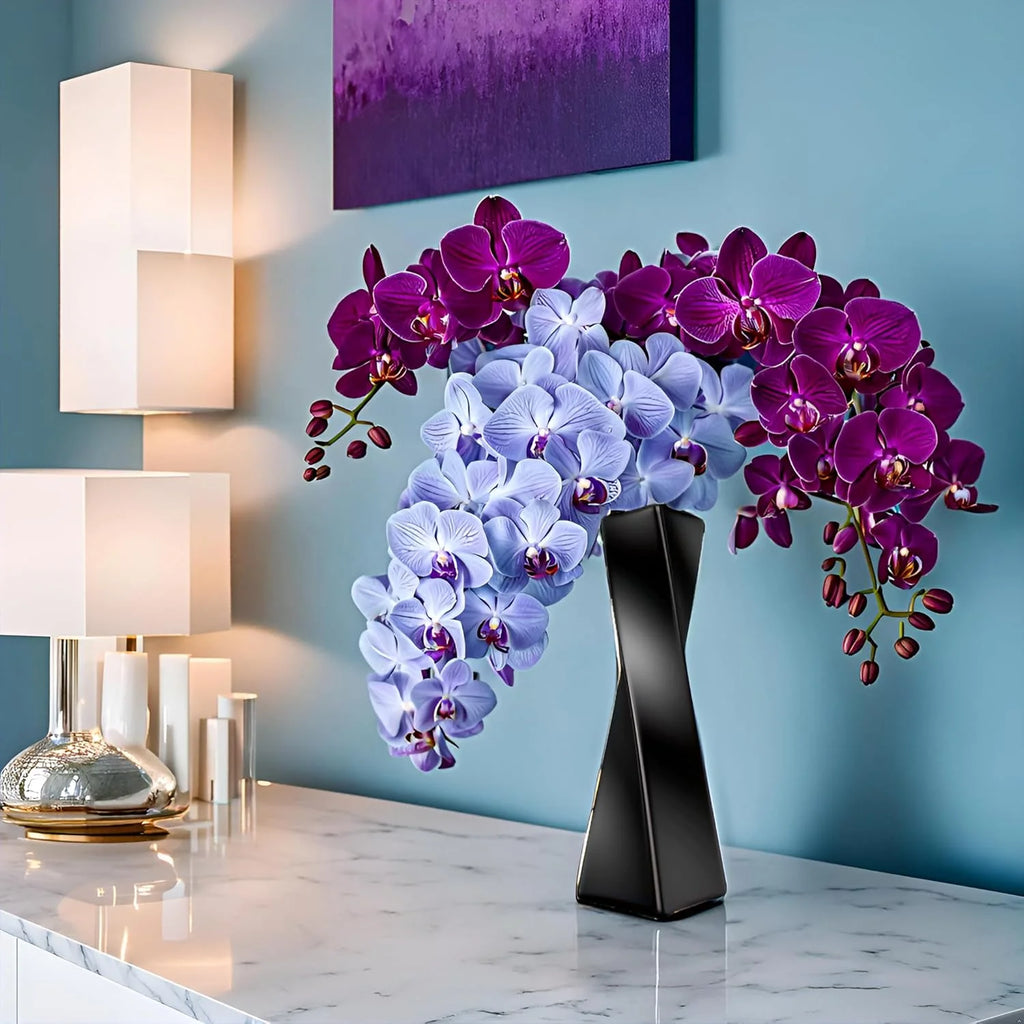 Black Ceramic Vase G592312