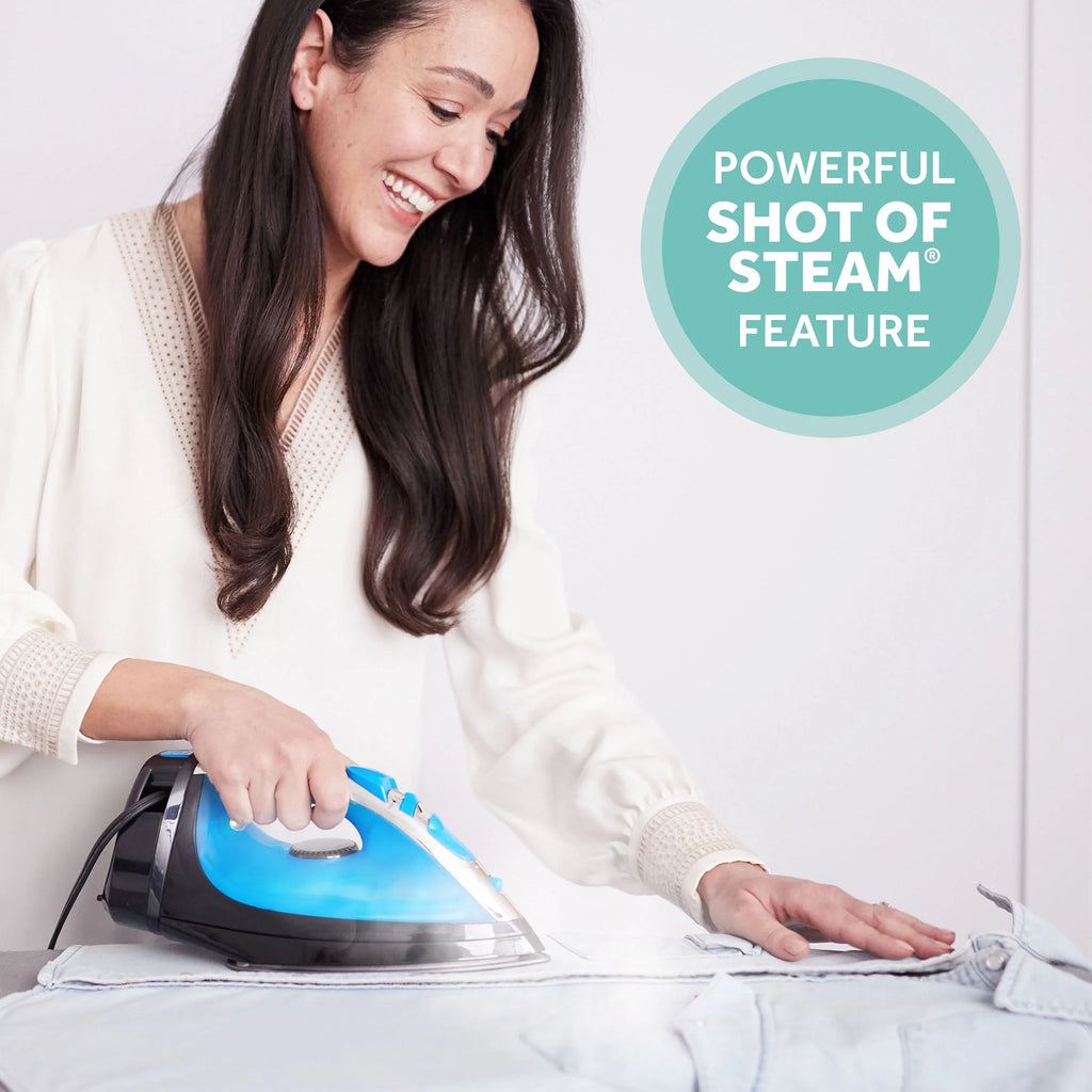 1400W Steammaster Iron with Retractable Cord, Blue and Black Finish Z29359